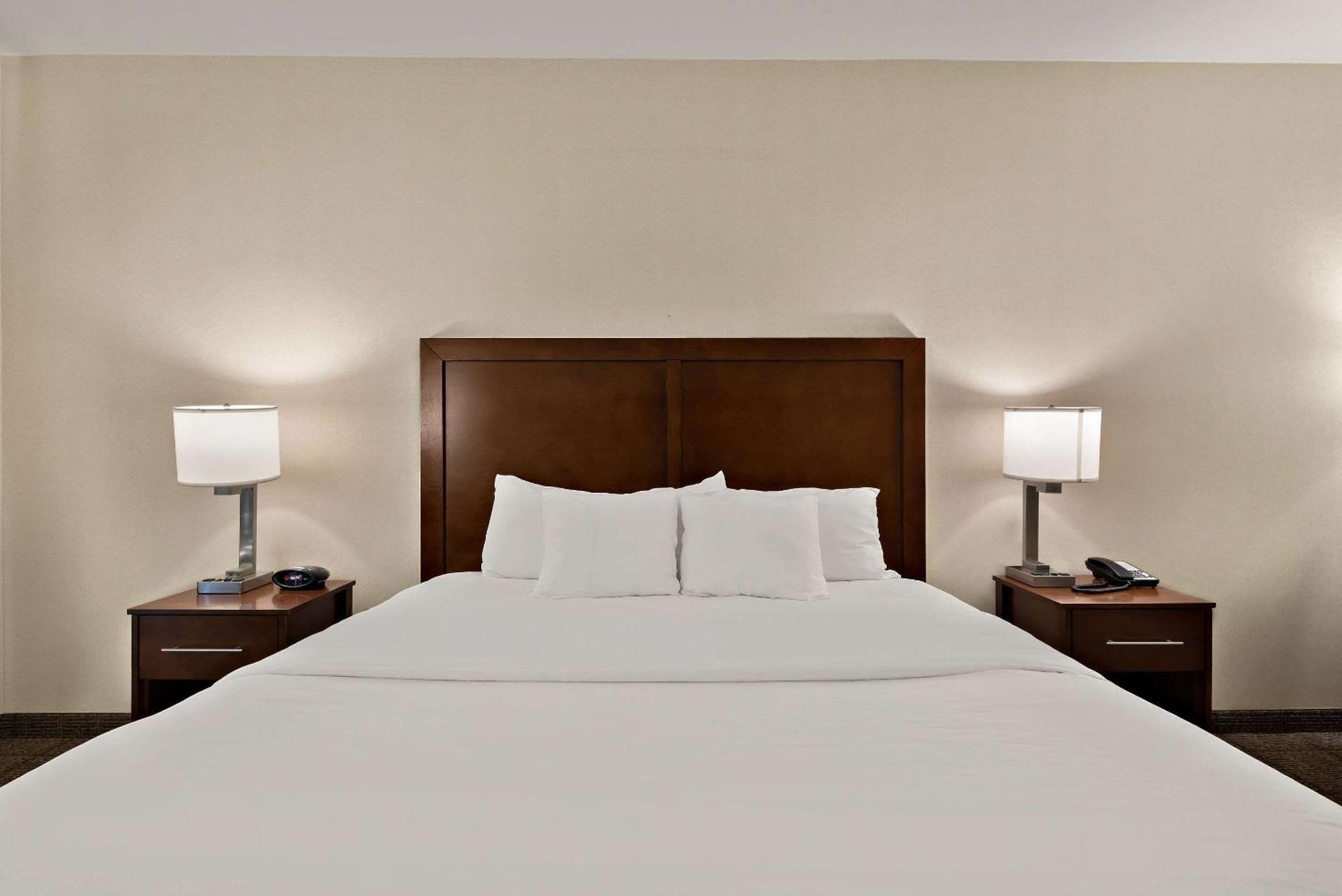 Comfort Inn & Suites Airport Convention Center Рино Экстерьер фото