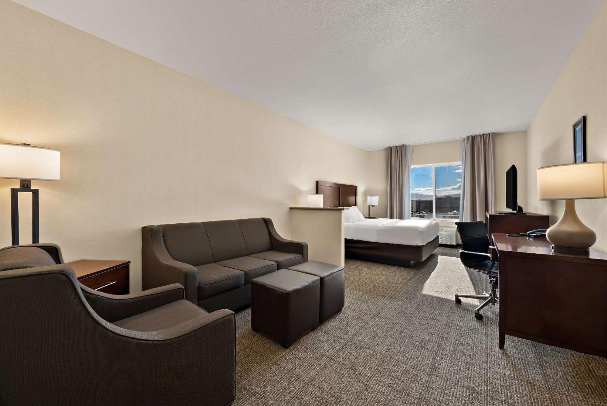 Comfort Inn & Suites Airport Convention Center Рино Экстерьер фото