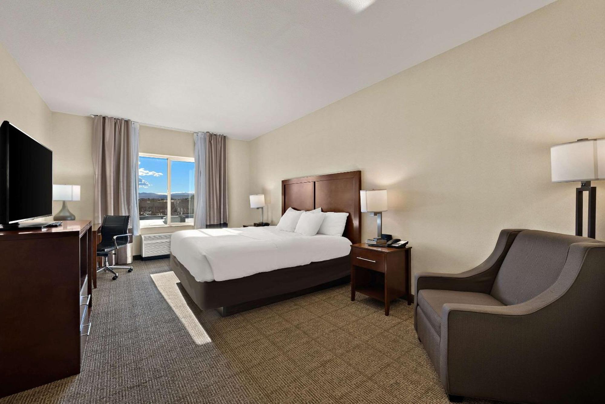 Comfort Inn & Suites Airport Convention Center Рино Экстерьер фото