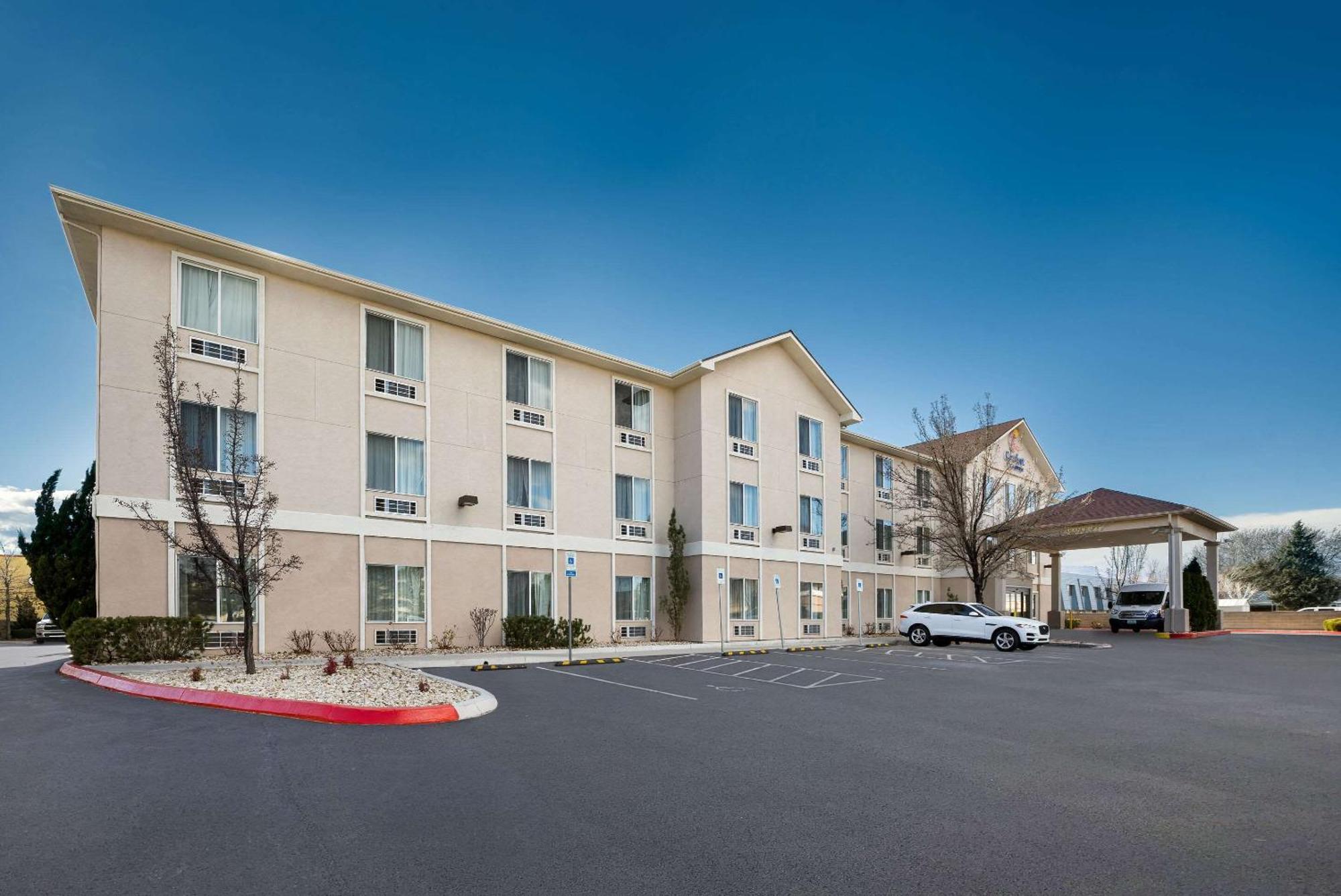 Comfort Inn & Suites Airport Convention Center Рино Экстерьер фото